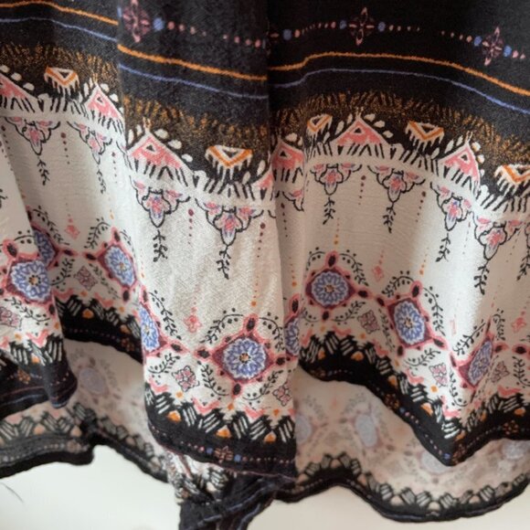 Mudd Long Sleeve Flower Romper - Picture 4 of 12